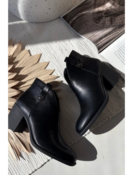 Dámské botky Talienne – zateplené, na sloupkovém podpatku, černé