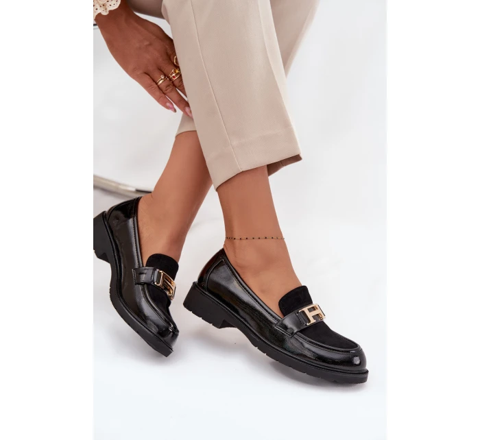 Lakované dámské mokasíny se zlatým detailem S.Barski – černé Lakované dámské mokasíny se zlatým detailem S.Barski – černé