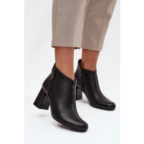 Dámské zateplené kotníkové boty na sloupku – černé model 21796112 - Kesi Dámské zateplené kotníkové boty na sloupku – černé model 21796112 - Kesi