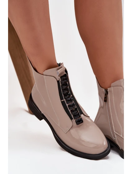 Lakované dámské botky D&A – béžové Lakované dámské botky D&A – béžové