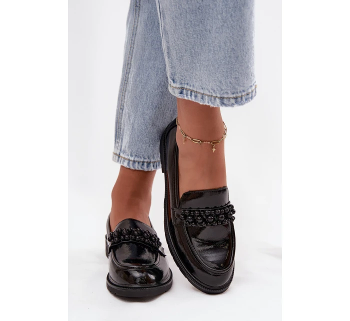 Lakované dámské mokasíny s korálky S.Barski HY52-541 – černé Lakované dámské mokasíny s korálky S.Barski HY52-541 – černé