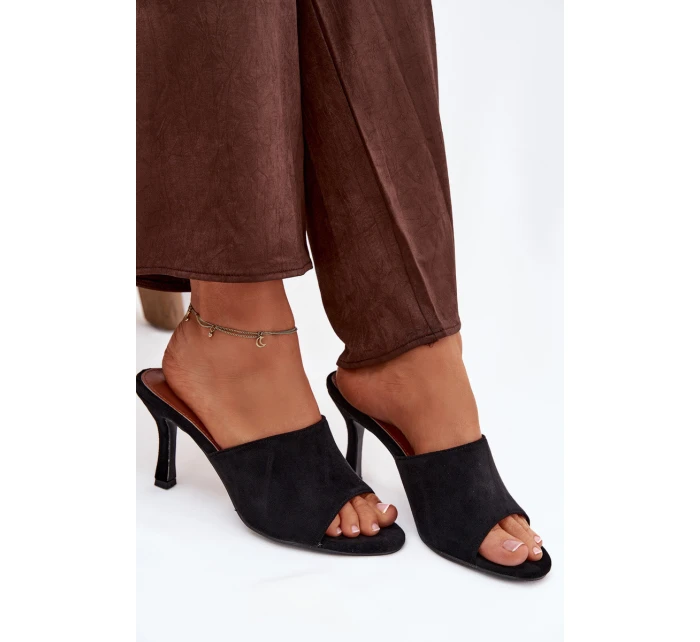 Dámské pantofle na jehlovém podpatku z eko semiše – černé model 21934522 - Kesi Dámské pantofle na jehlovém podpatku z eko semiše – černé model 21934522 - Kesi