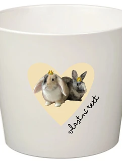 Bílý keramický květináč s výřezem fotky na podkladu - malý