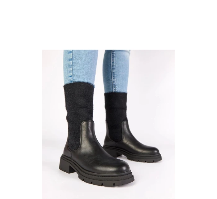 Boty model 222355 Solea Boty model 222355 Solea