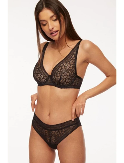 Push-up model 228918 Kinga Push-up model 228918 Kinga