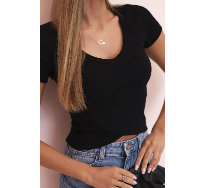 Dámská pruhovaná blůza s model 21772772 výstřihem a krátkým rukávem černá - K-Fashion Dámská pruhovaná blůza s model 21772772 výstřihem a krátkým rukávem černá - K-Fashion