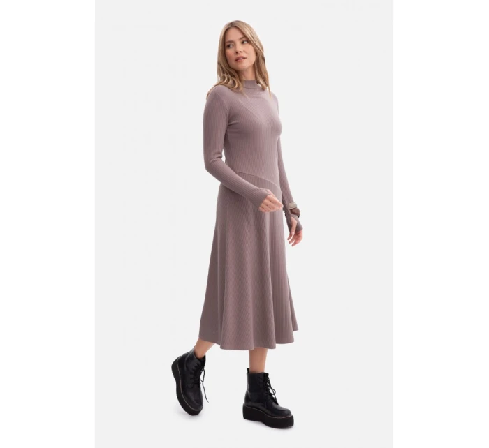 Žebrované midi šaty s asymetrickým pasem model 21379840 - BeWear Žebrované midi šaty s asymetrickým pasem model 21379840 - BeWear