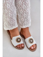 Kožené Pantofle S Dekorací Na Plochém Podpatku Bílé Lewski model 21682268 - Boto Kožené Pantofle S Dekorací Na Plochém Podpatku Bílé Lewski model 21682268 - Boto