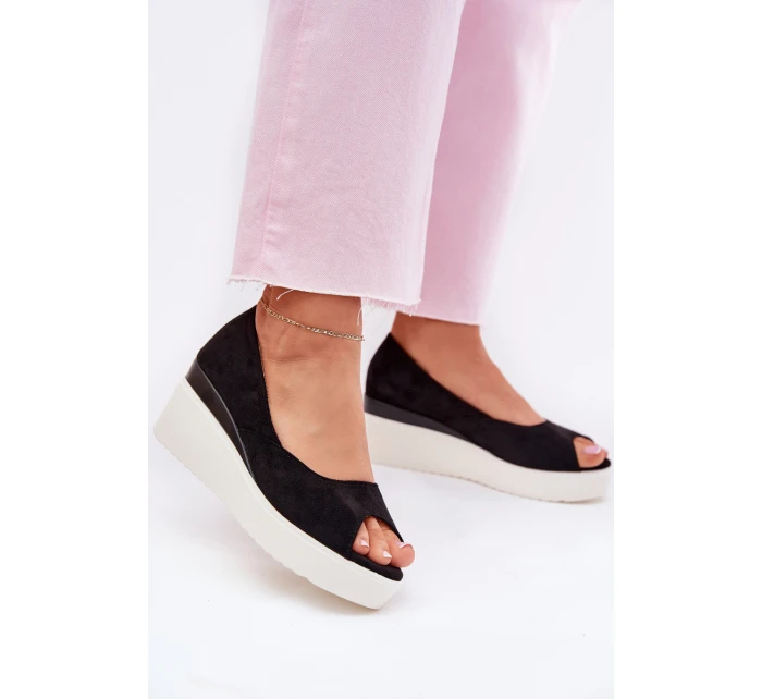 Dámské sandály na platformě z eko semiše černé model 21702468 - Boto