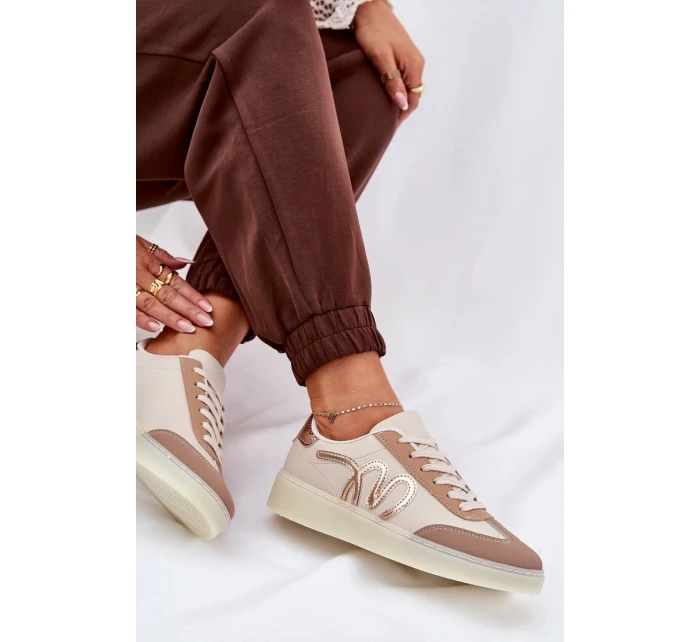 Nízké Dámské Sportovní Boty Z Eko Kůže Béžové Iladira Nízké Dámské Sportovní Boty Z Eko Kůže Béžové Iladira