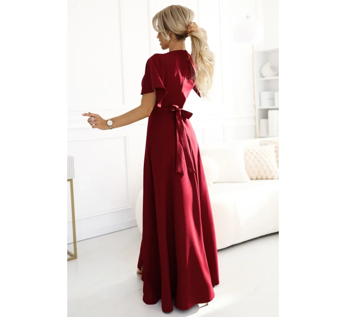 Dlouhé dámské šaty ve vínové bordó barvě s rozparkem na  a výstřihem model 20893015 - numoco