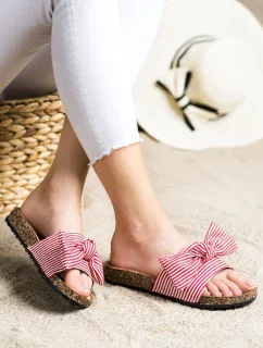 Praktické  nazouváky dámské červené bez podpatku