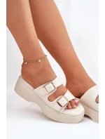 Dámské pantofle na platformě a klínu s přezkami světle béžové Nitarelia Dámské pantofle na platformě a klínu s přezkami světle béžové Nitarelia