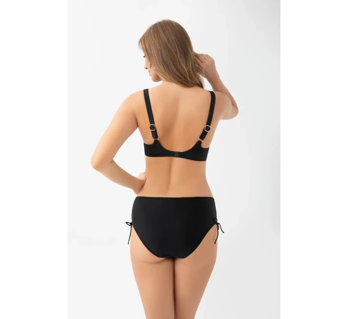 Plavková podprsenka s plnými košíčky Gorsenia 2013 Plavková podprsenka s plnými košíčky Gorsenia 2013