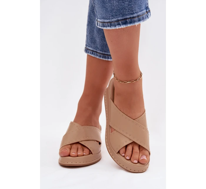 Zdobené dámské sandály na platformě z eko kůže Béžové model 21954702 - Boto