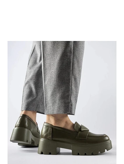 Dámské mokasíny model 21865033 Khaki tmavě zelená Solea - Inello