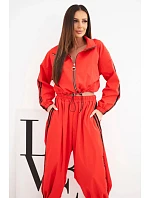 Dámská bavlněná souprava s oversized kalhotami a model 22294720 pásy červená - K-Fashion Dámská bavlněná souprava s oversized kalhotami a model 22294720 pásy červená - K-Fashion