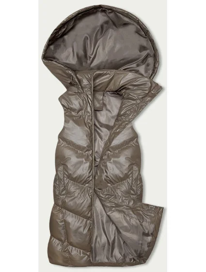 Dlouhá béžová péřová vesta s kapucí model 18823029 - J.STYLE Dlouhá béžová péřová vesta s kapucí model 18823029 - J.STYLE