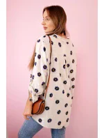 model 21911566 dámská halenka s květinovým vzorem, dlouhými rukávy a knoflíky Béžová - K-Fashion