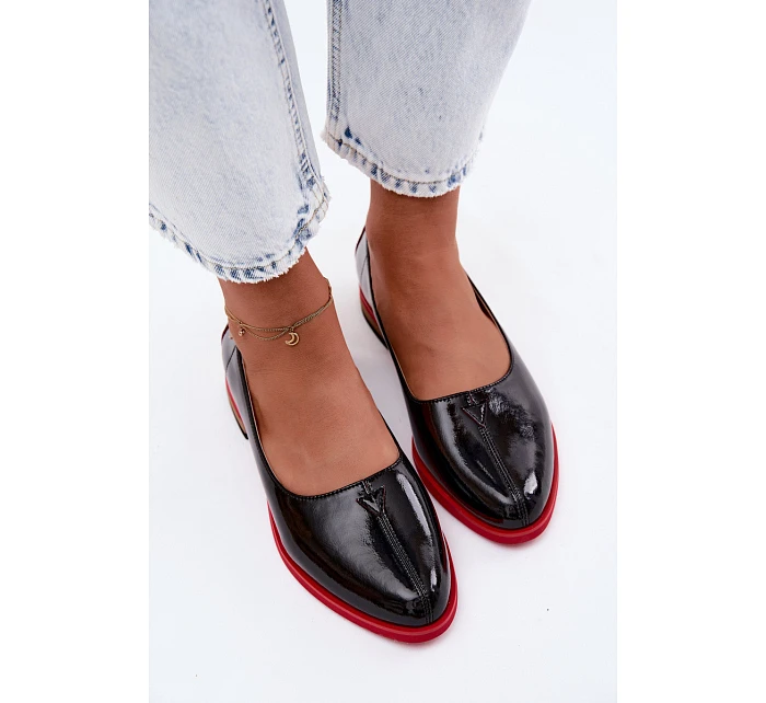 Kožené lakované baleríny model 22123177 Černé - Maciejka