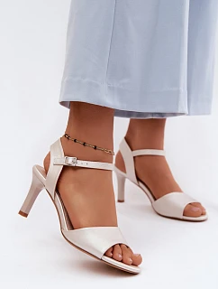 Sandály na podpatku  model 228107 Step in style