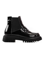 Exkluzívní černé dámské  kotníčkové boty na plochém podpatku