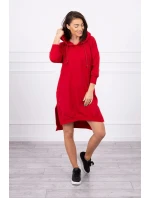 Šaty s kapucí a delšími zády červené