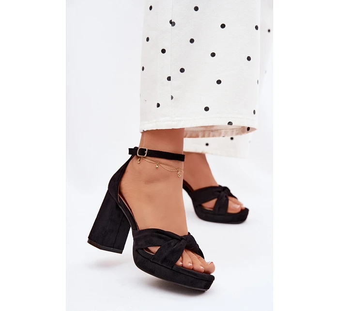 Dámské sandály na podpatku s semiše černé model 22107191 - Boto
