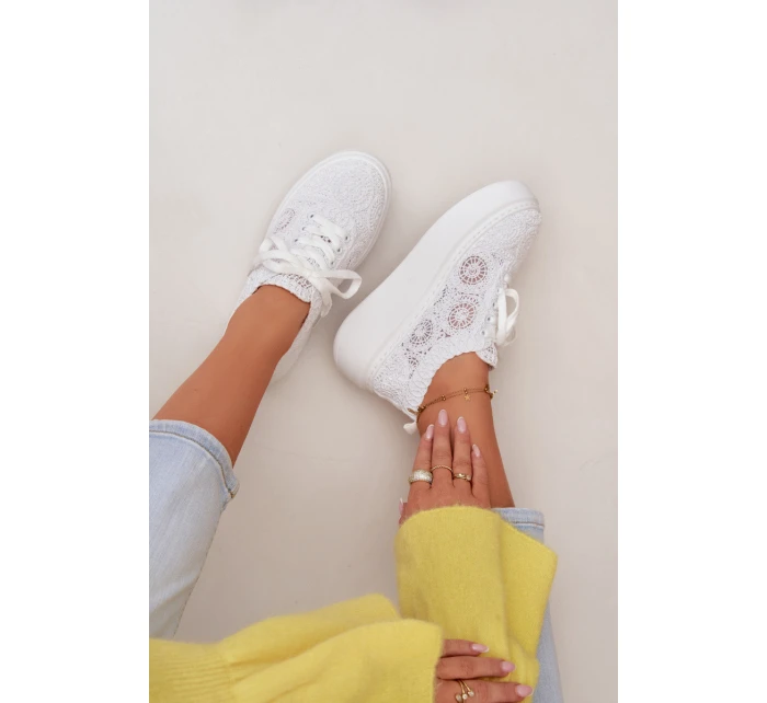 dámské tenisky na platformě bílé model 21937677 - Boto