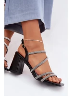 Černé dámské sandály na podpatku s pásky a model 22027990 - Boto Černé dámské sandály na podpatku s pásky a model 22027990 - Boto