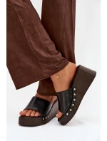 Dámské nazouváky na platformě se zlatými Černé model 21918859 - Boto