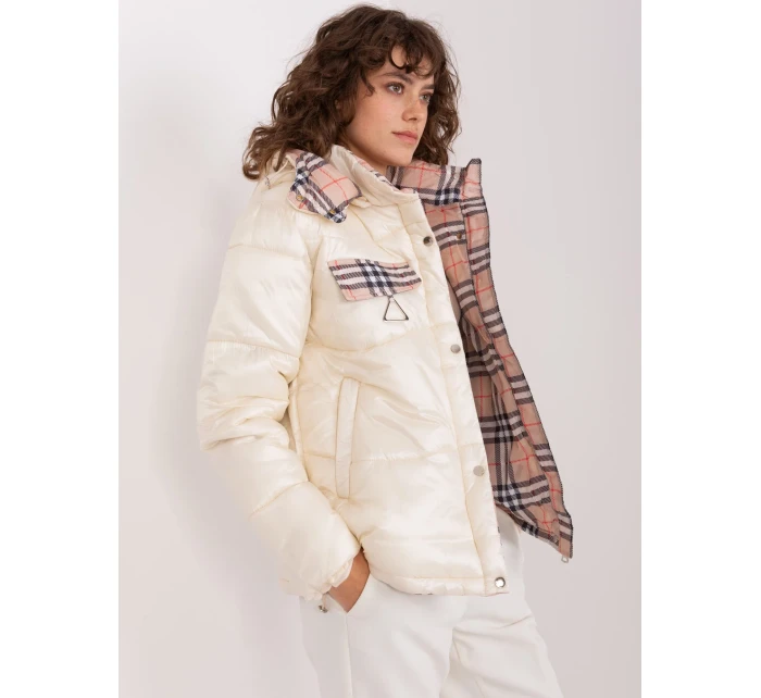 NM KR TR511 bunda.96P světle béžová