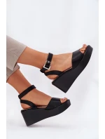 Dámské Sandály Na Klínu Černé model 21696121 - Boto Dámské Sandály Na Klínu Černé model 21696121 - Boto
