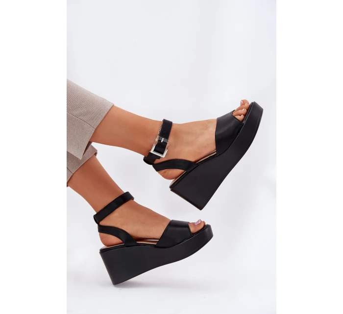Dámské Sandály Na Klínu Černé model 21696121 - Boto Dámské Sandály Na Klínu Černé model 21696121 - Boto