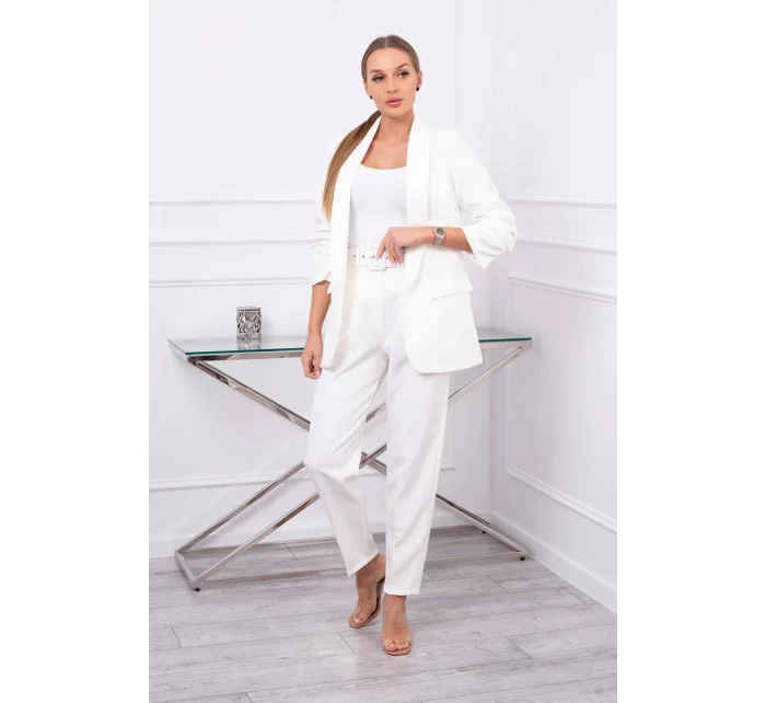 Elegantní souprava saka a kalhot v barvě ecru