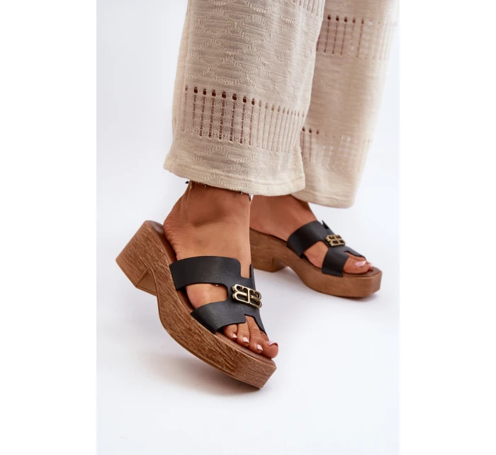 Zazoo 40412 Kožené Elegantní Dámské Žabky S Zlatým Ozdobou Černé