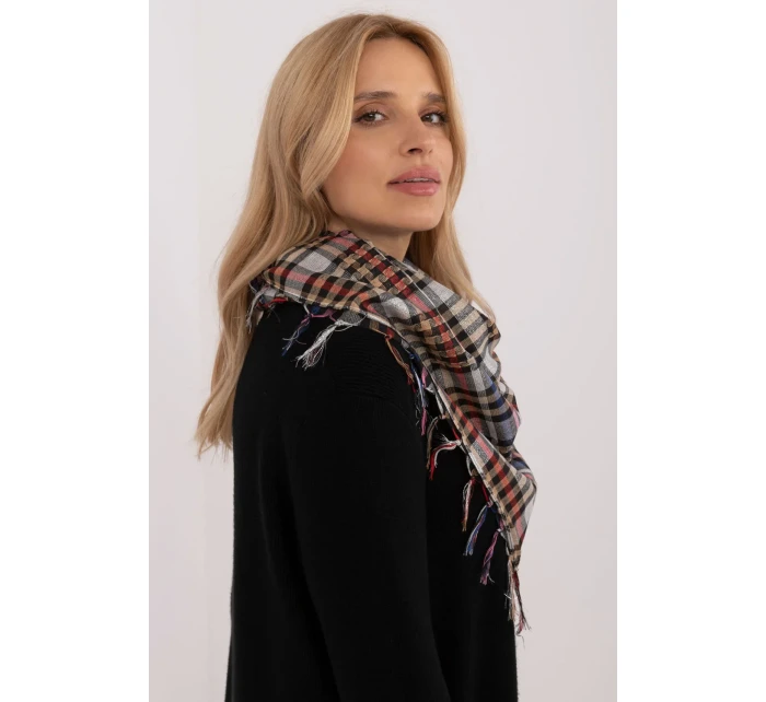 Šátek model 208401 AT Šátek model 208401 AT