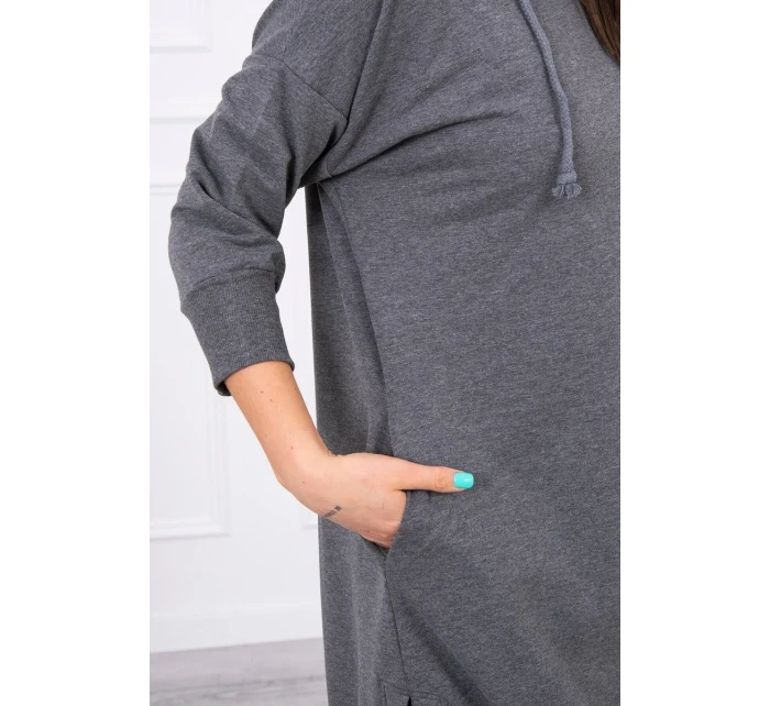 Šaty s kapucí a delšími zády v grafitové barvě