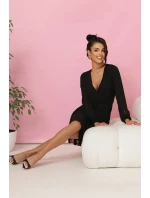 ISABELLE plisované šaty s dlouhými rukávy a výstřihem BLACK model 21215944 - numoco ISABELLE plisované šaty s dlouhými rukávy a výstřihem BLACK model 21215944 - numoco