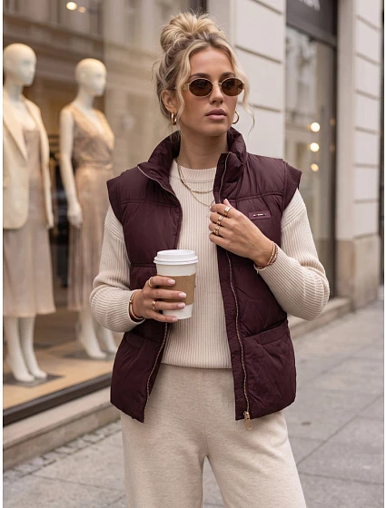 Dámská prošívaná vesta s stojáčkem, vínová, FashionStreet TY5968 Dámská prošívaná vesta s stojáčkem, vínová, FashionStreet TY5968