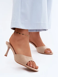 Klapky na podpatku model 227940 Step in style