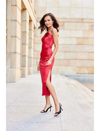 Večerní šaty model 21145685 červené - Roco Fashion Večerní šaty model 21145685 červené - Roco Fashion