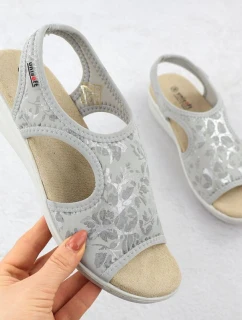 Dámské zvýšené elastické květinové sandály šedé barvy Unisoft 7196
