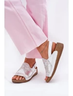 Dámské Kožené Sandály Na Klínu S Pletením model 21702005 Bílé - Maciejka