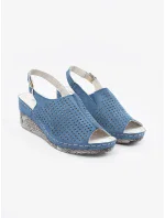 Praktické dámské  sandály modré na klínku