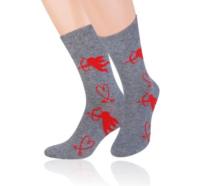Vzorované pánské ponožky Steven art.136 Srdíčka