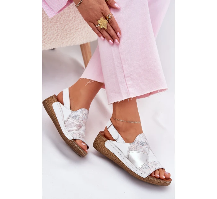 Dámské Kožené Sandály Na Klínu S Pletením model 21702005 Bílé - Maciejka