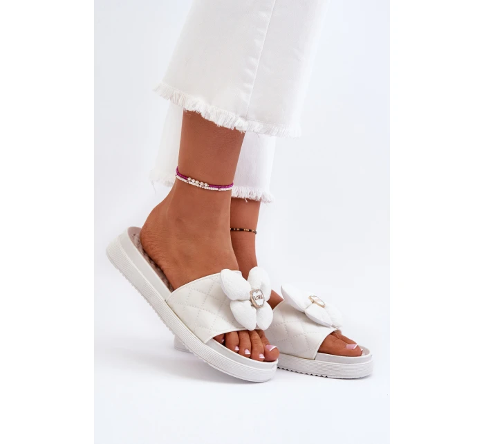 Dámské šedé sandály s ozdobou na nízké platformě Cedrella Dámské šedé sandály s ozdobou na nízké platformě Cedrella