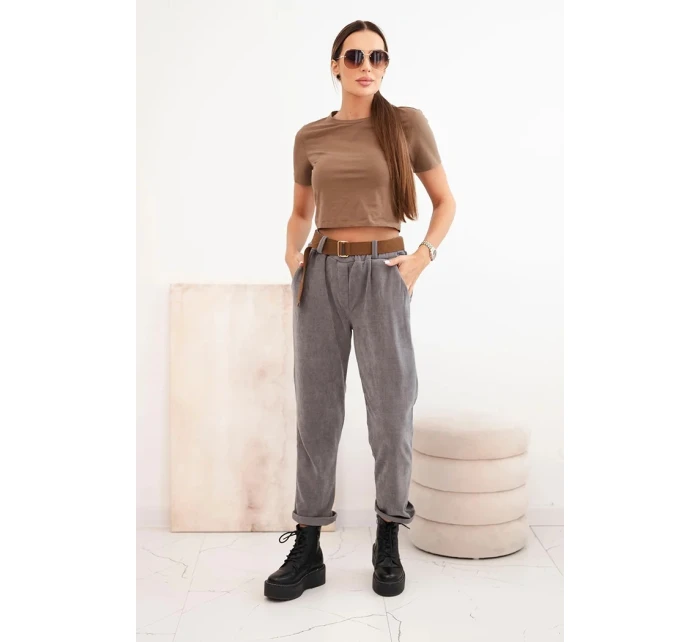 Dámské kalhoty s páskem v pruhy tmavě šedé