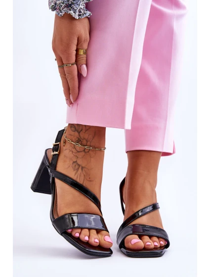 Dámské lakované sandály na podpatku Černá Carrie